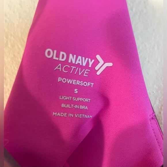 Old Navy Workout Top - Picture 2 of 3